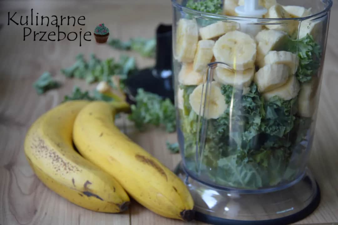 Koktajl z jarmużu, banana i jabłka – zdrowy przepis na smoothie