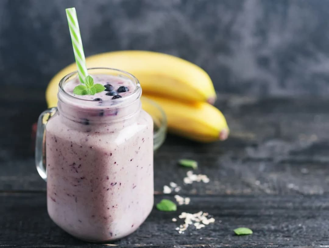 Najlepszy koktajl z borówek i banana – prosty przepis na zdrowie